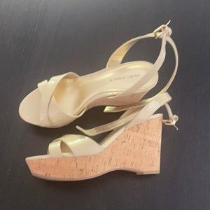 Marc Fisher nude wedges 8